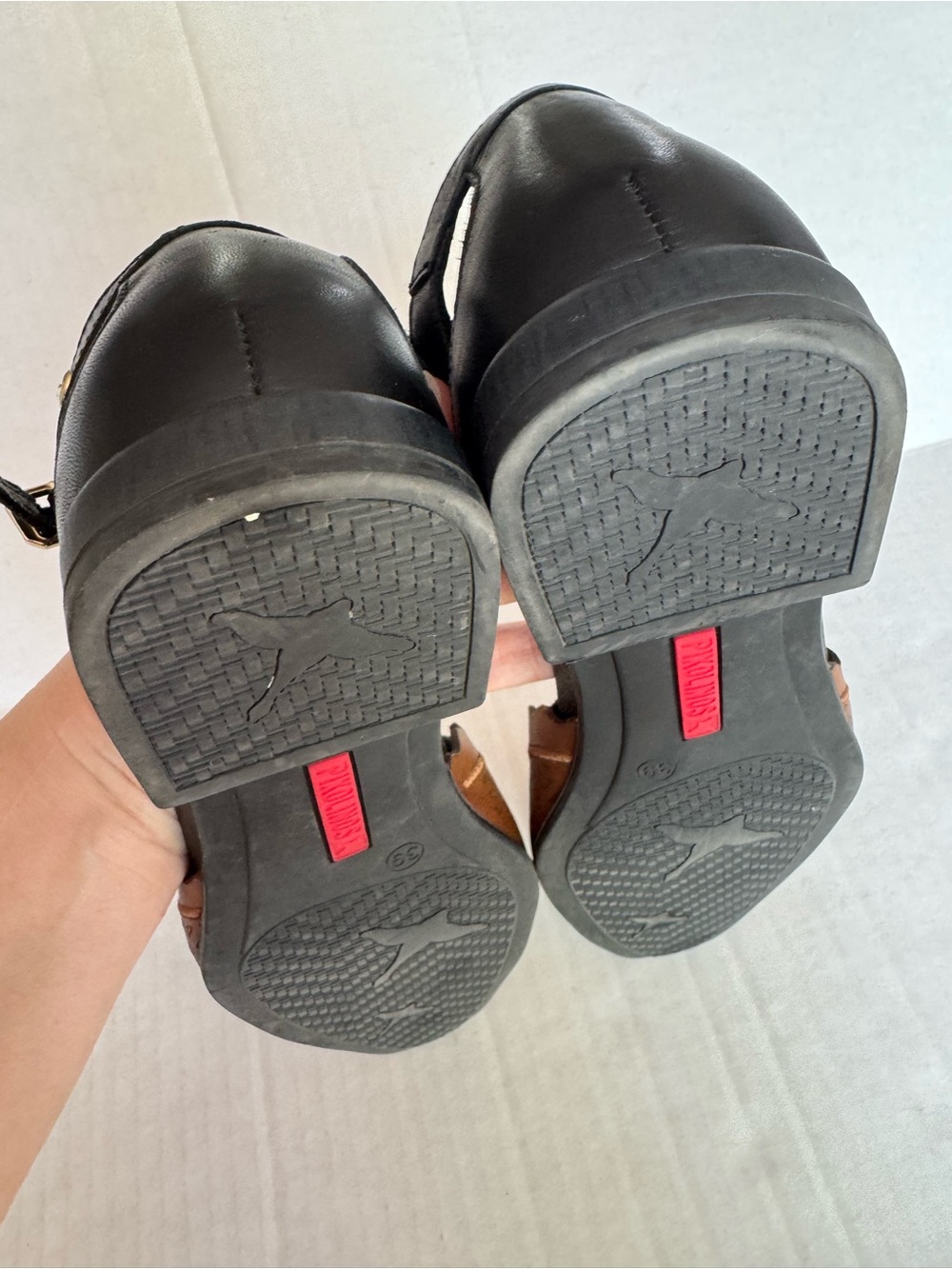 Pikolinos Benissa Flat Leather Sandals - Picture 13 of 13